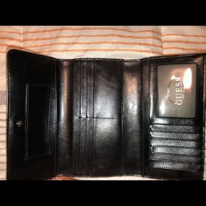 Guess Wallet